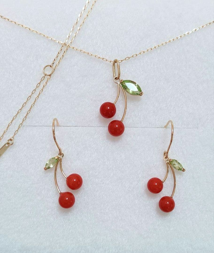 未使用品 k18 赤珊瑚 ペリドット ネックレス と ピアス セット