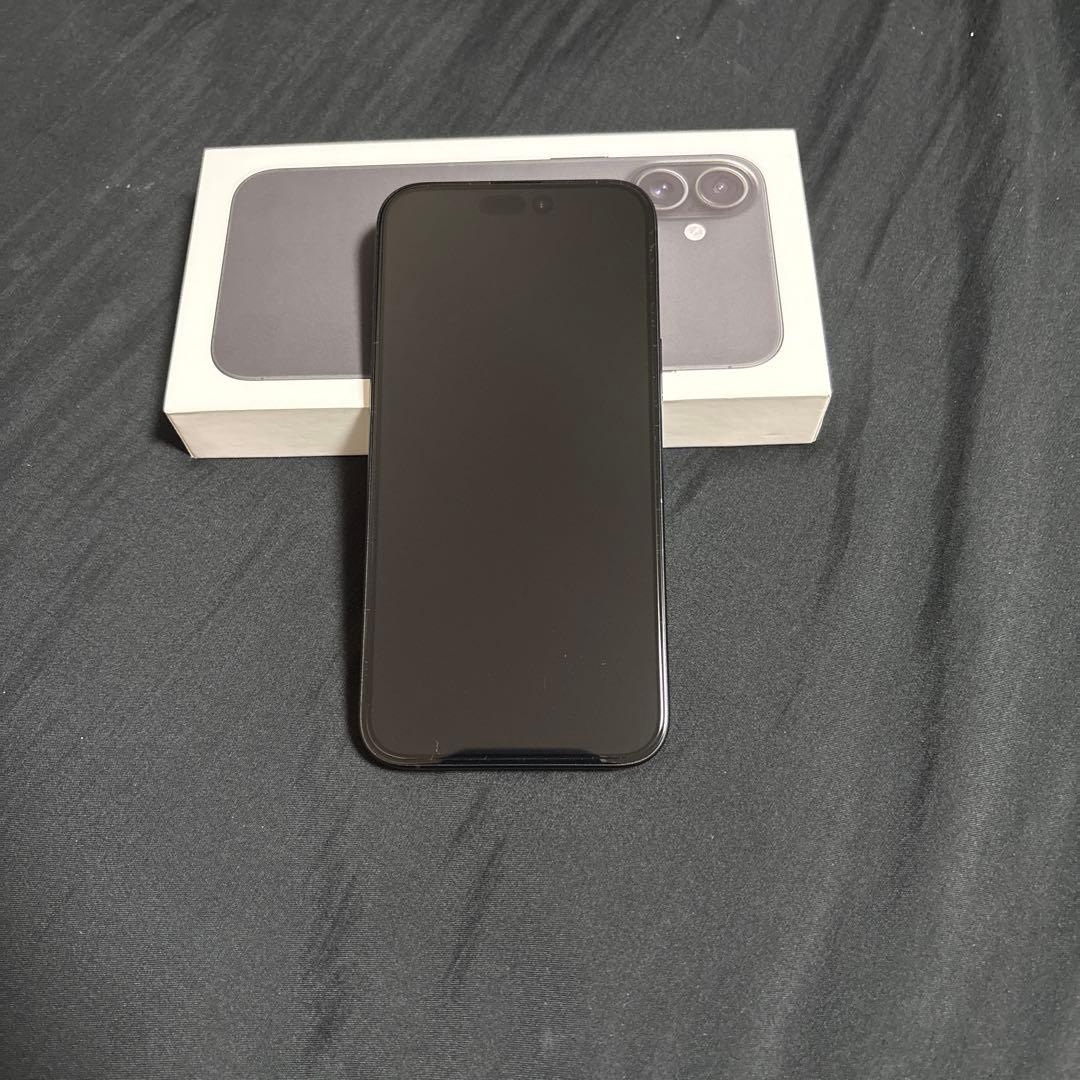 美品 Apple iPhone16 Plus 256G ブラック SIMフリー