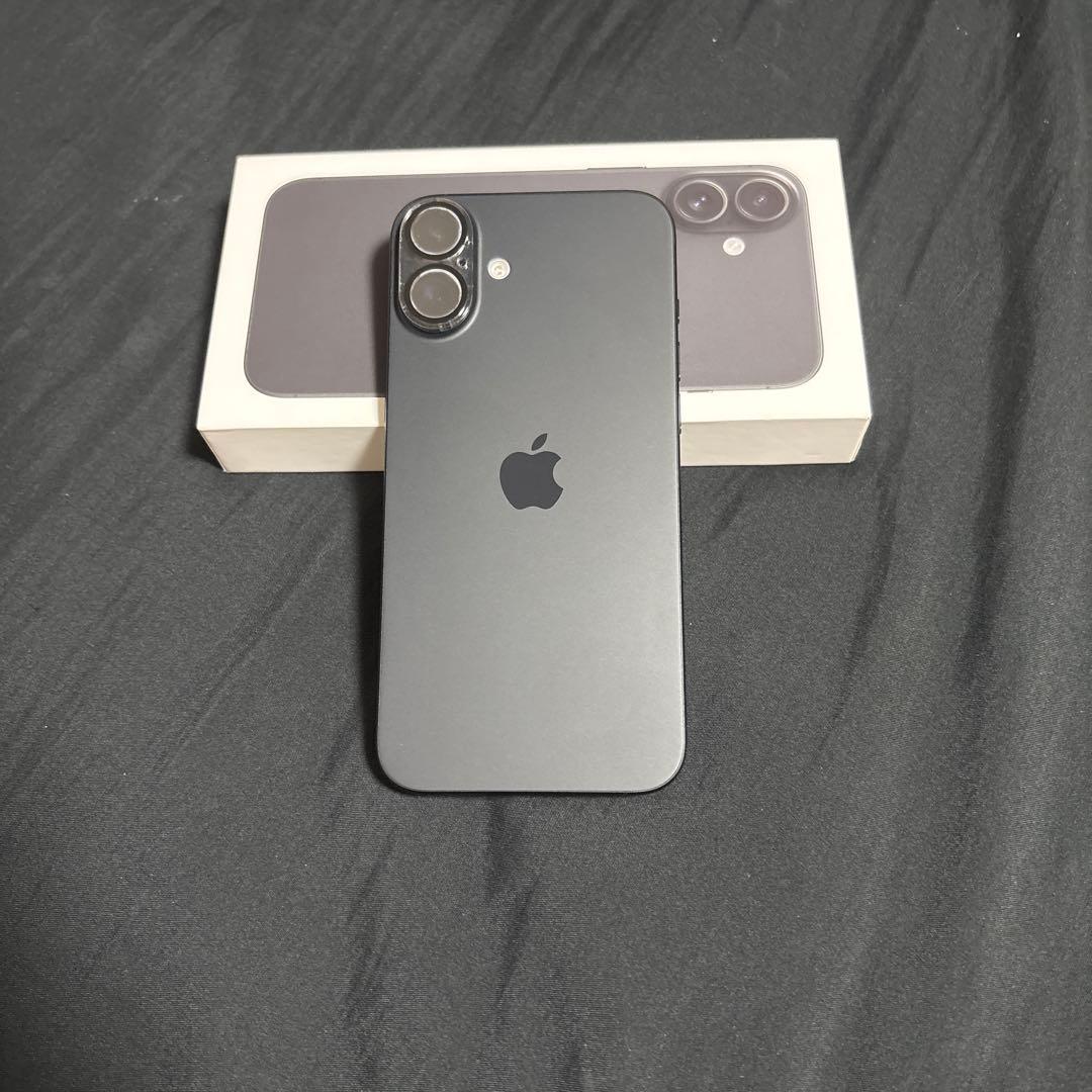 美品 Apple iPhone16 Plus 256G ブラック SIMフリー
