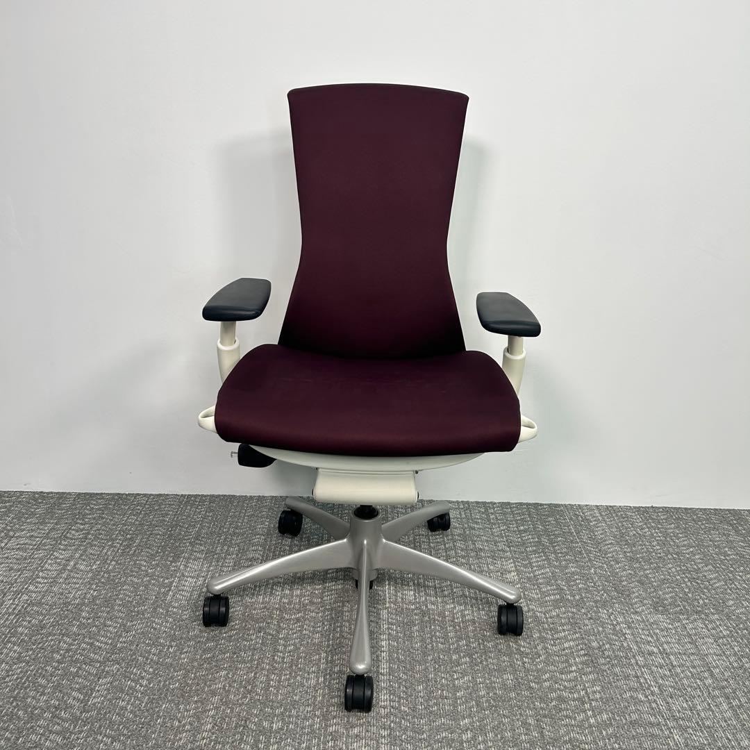 L エンボディチェア ハーマンミラー ホワイト Embody えんじ色系