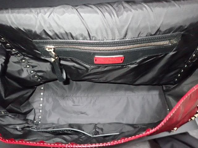 ☆最終価格　ヴァレンティノ　ショルダーバッグ☆