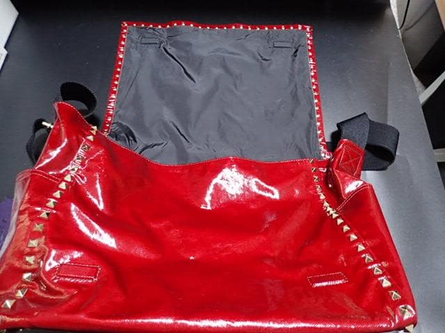 ☆最終価格　ヴァレンティノ　ショルダーバッグ☆