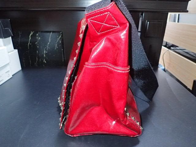 ☆最終価格　ヴァレンティノ　ショルダーバッグ☆