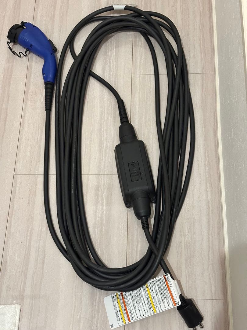 TOYOTA LEXUS EV車搭載 充電ケーブル　純正品