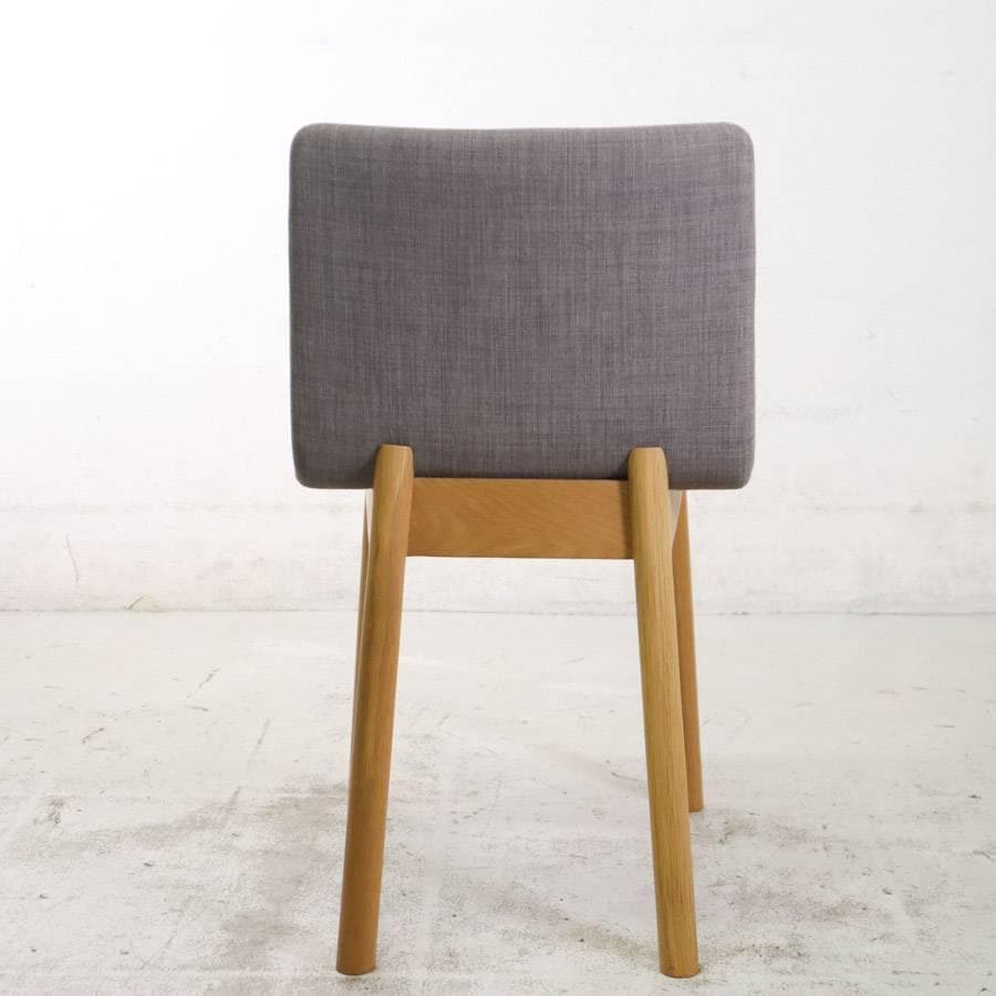2の2イデー スティルト ダイニングチェア 肘無し グレー オーク材 北欧風2