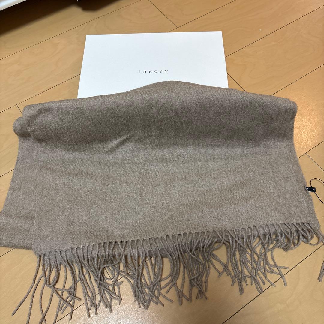 【新品未使用】セオリーtheory マフラー　ストール　カシミア