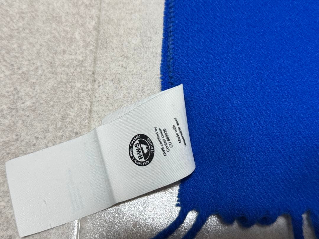 Acne Studios 青色 ウールマフラー