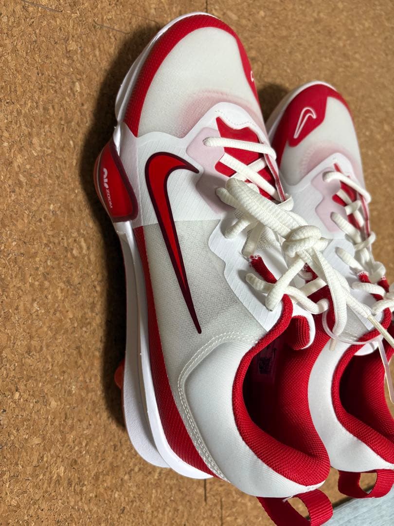 Nike スパイク　赤色