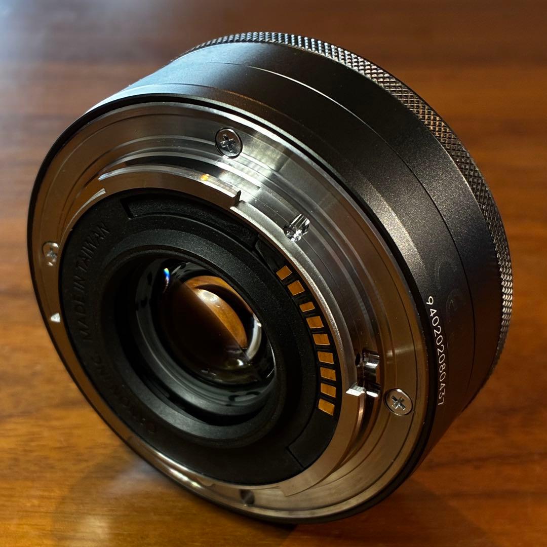 CANON EF-M 22mm f/2 STM レンズ