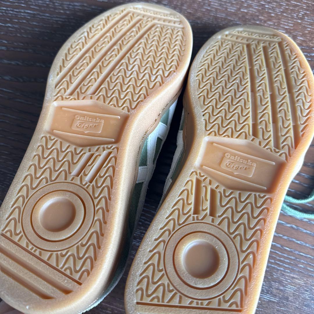 お値下げ済み Onitsuka Tiger オリーブグリーン スニーカー