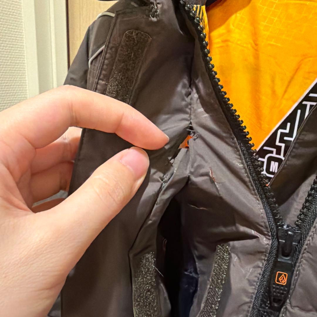 VOLCOM スノーボードウェア カーキ