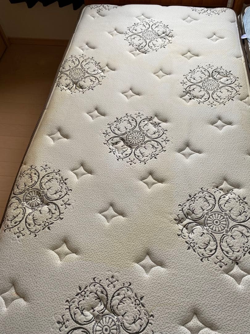 Serta 高級マットレス。在庫確認さん専用品です！