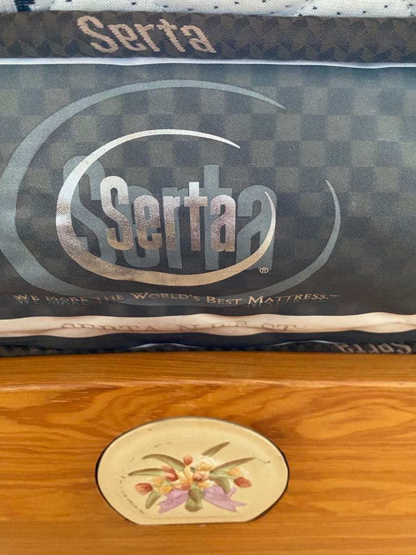 Serta 高級マットレス。在庫確認さん専用品です！