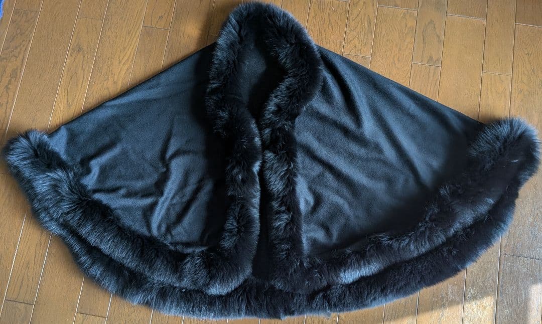 ツカキ ポンチョ カシミヤ100% ケープ 黒 フォックスファー 日本製　美品