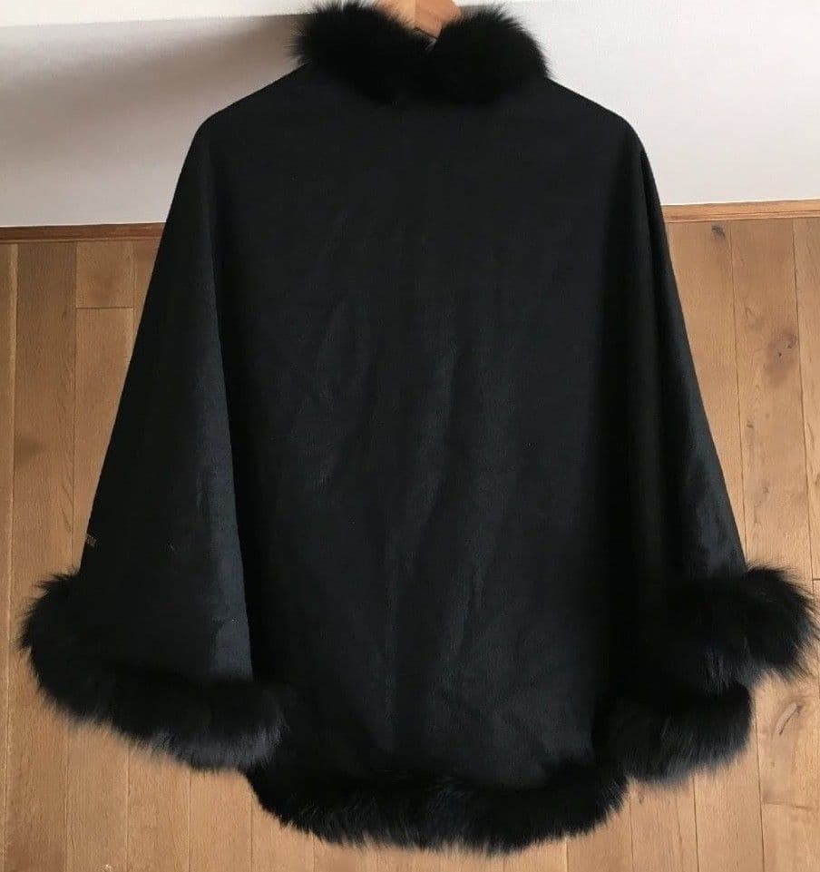 ツカキ ポンチョ カシミヤ100% ケープ 黒 フォックスファー 日本製　美品
