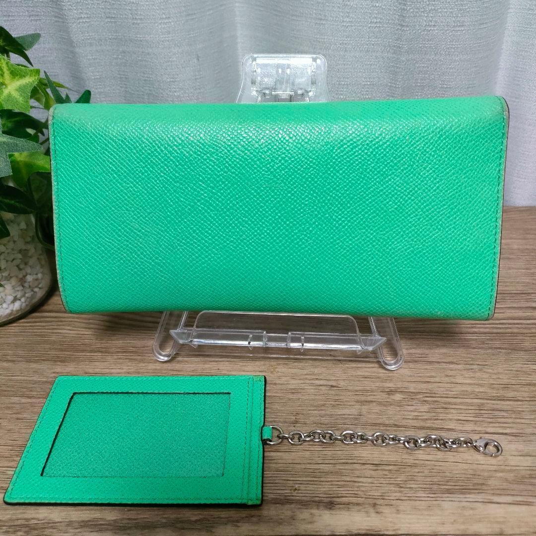 極希少 Ferragamo 長財布 グリーン メタルバー フェラガモ 財布 緑