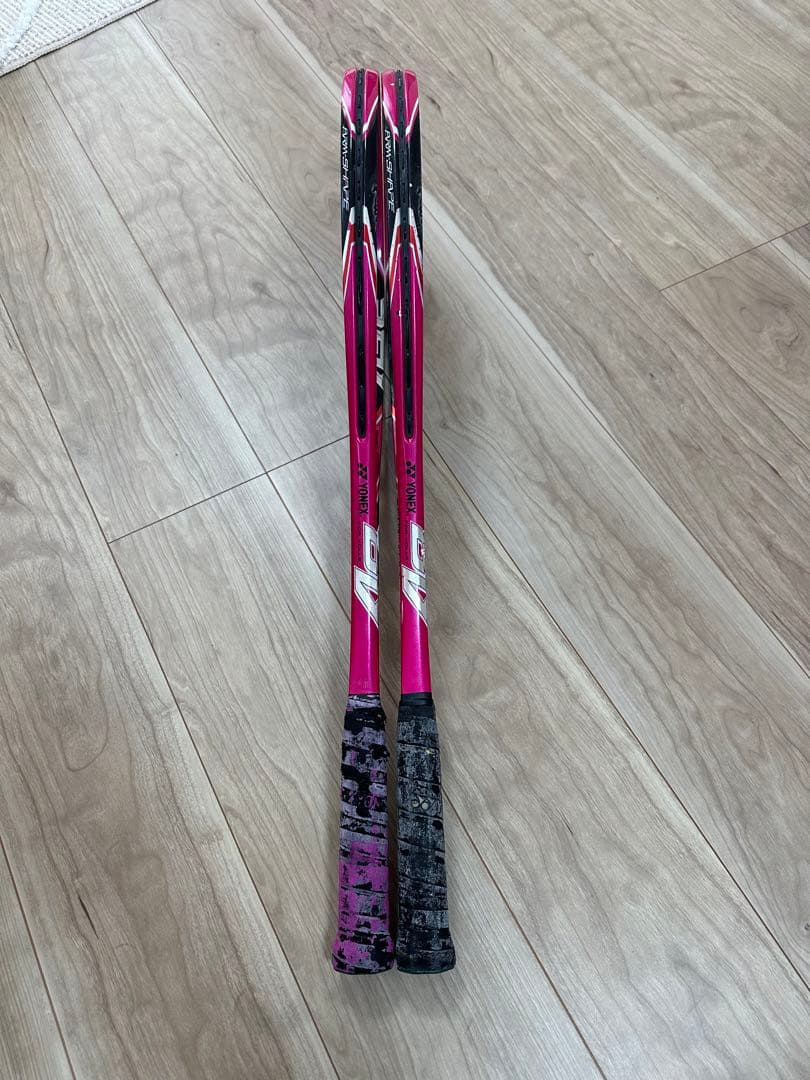 ヨネックス　ナノフォース8V Rev マゼンタ　2本セット