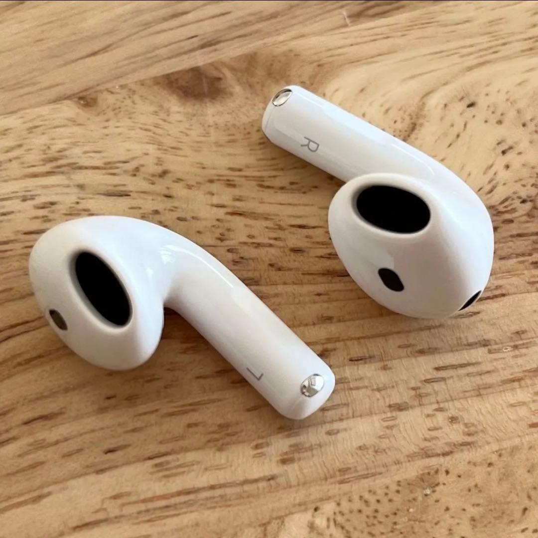Apple AirPods 4 MXP93J/A アクティブノイズキャンセリング