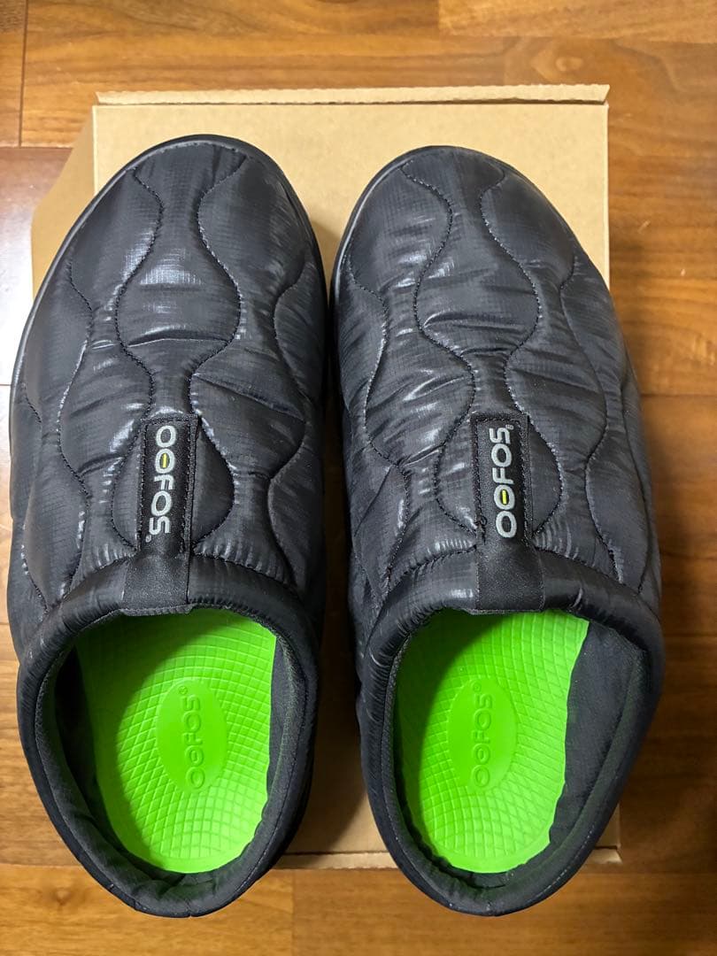 Oofos OOcoozie Thermo Muleブラック サンダルサイズ41