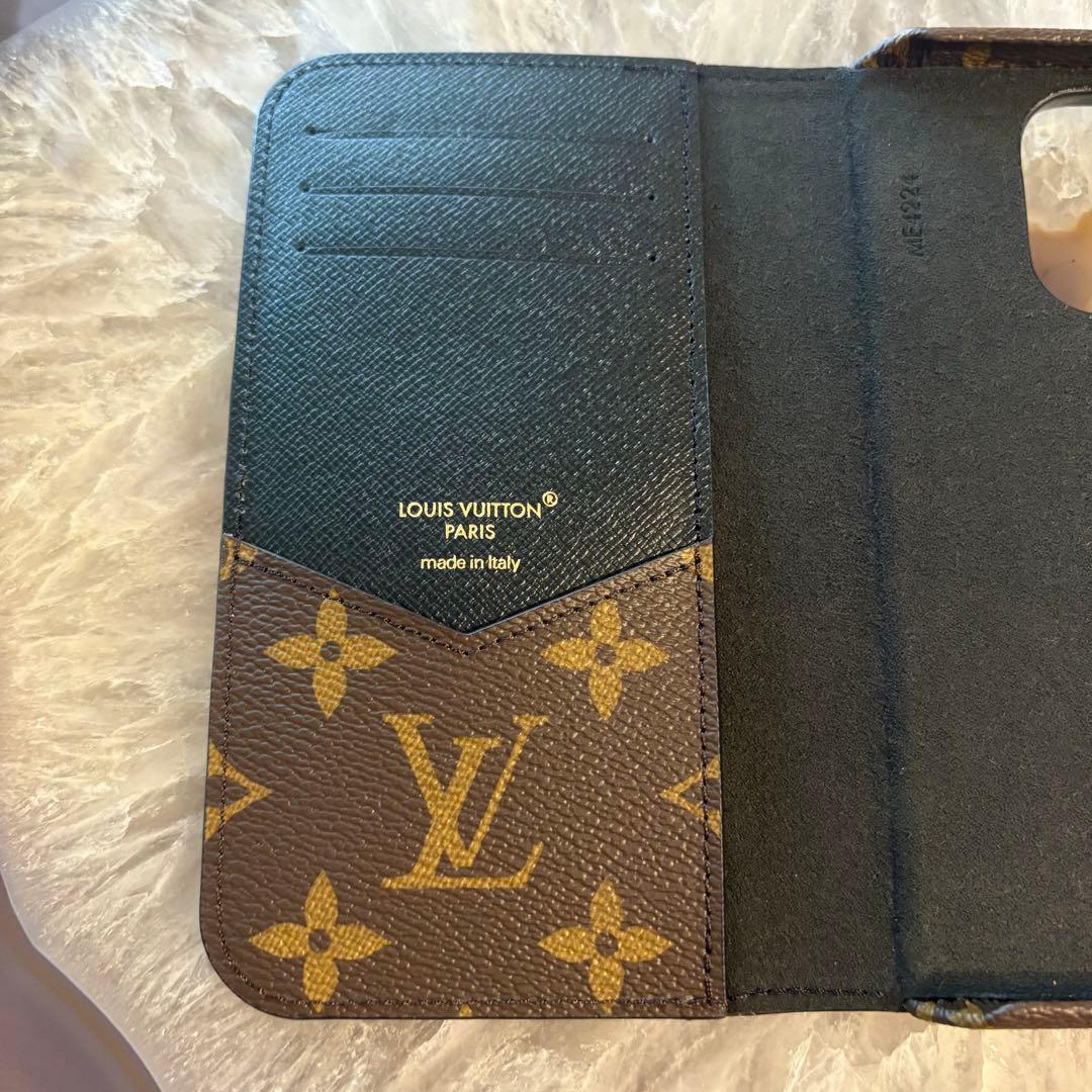 【新品大人気】ルイヴィトン　IPHONE 16 PRO・フォリオ　モノグラム