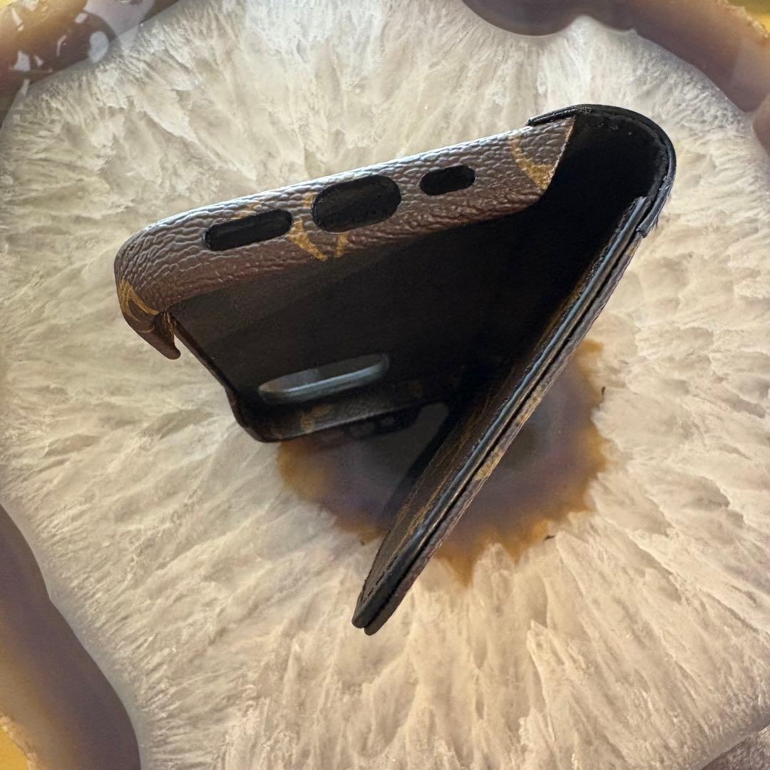 【新品大人気】ルイヴィトン　IPHONE 16 PRO・フォリオ　モノグラム