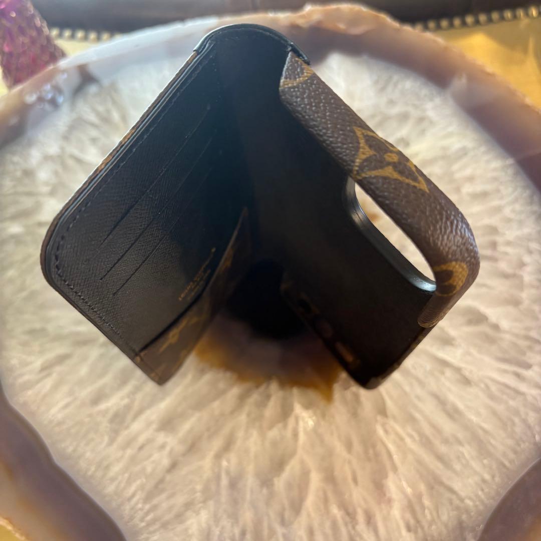 【新品大人気】ルイヴィトン　IPHONE 16 PRO・フォリオ　モノグラム