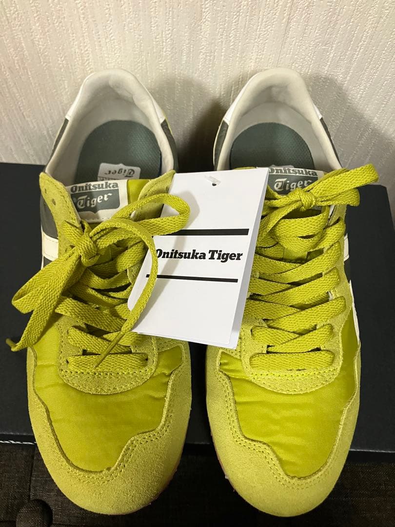 【2月セール】Onitsuka Tiger SERRANO