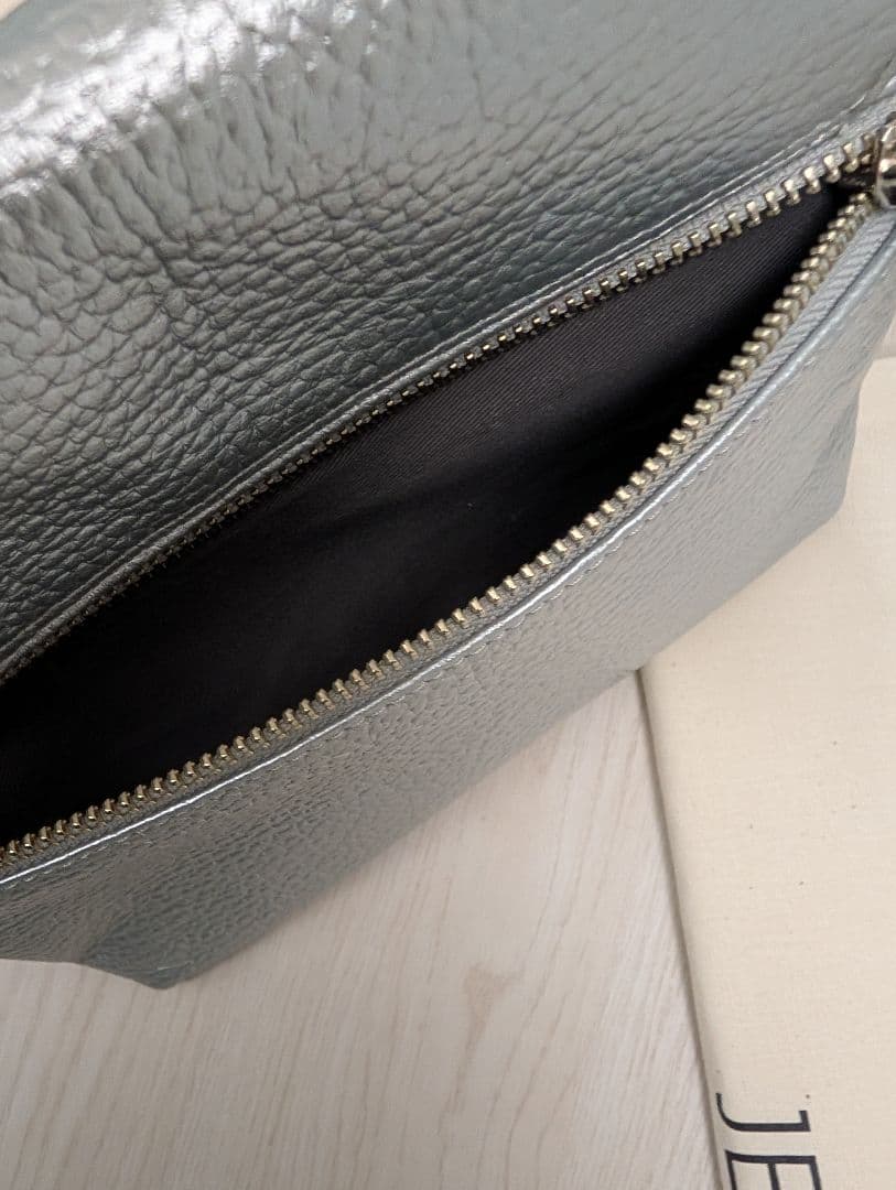 【新品未使用】JETSETTER限定色シルバー レザー ショルダーバッグ