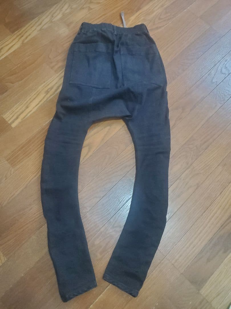 アーティファクトartefact黒サルエルパンツ