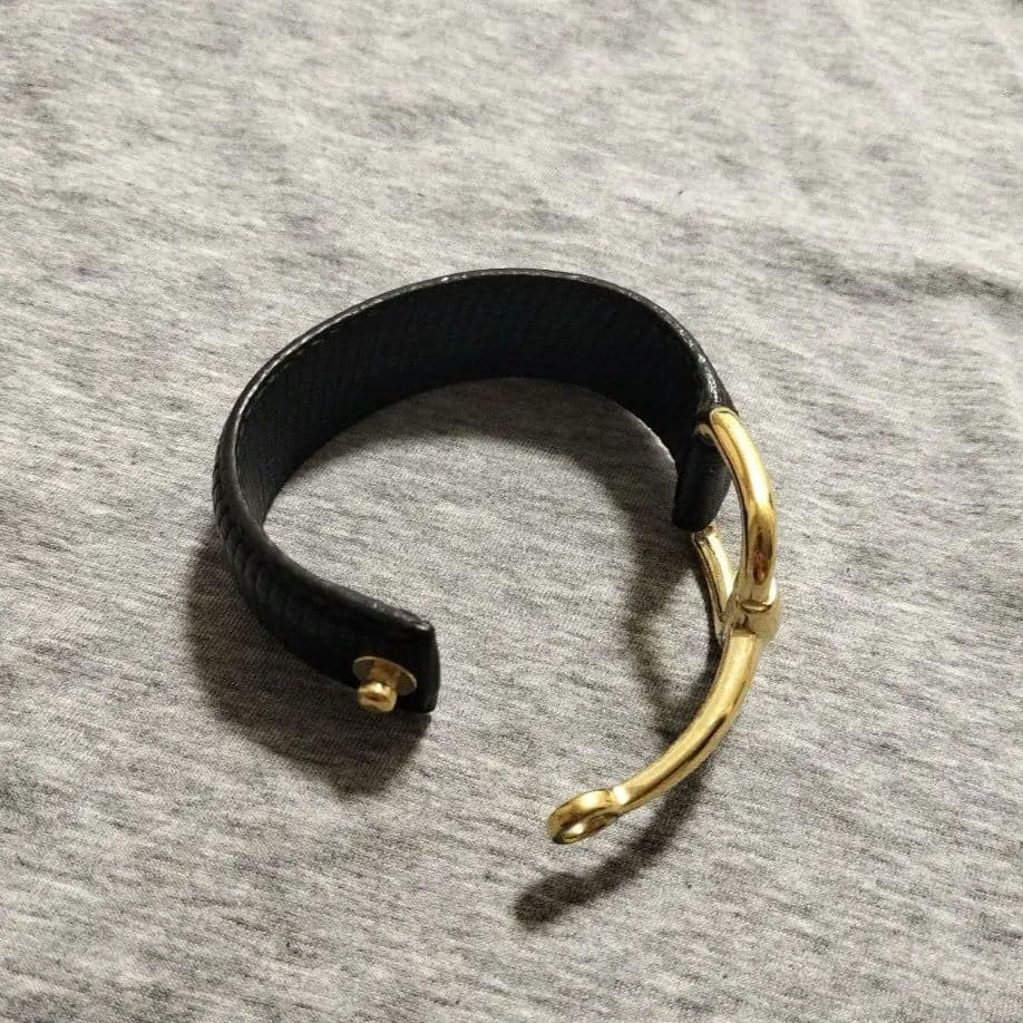 GUCCIグッチ ホースビット レザーバングル レザーブレス ブラック×ゴールド