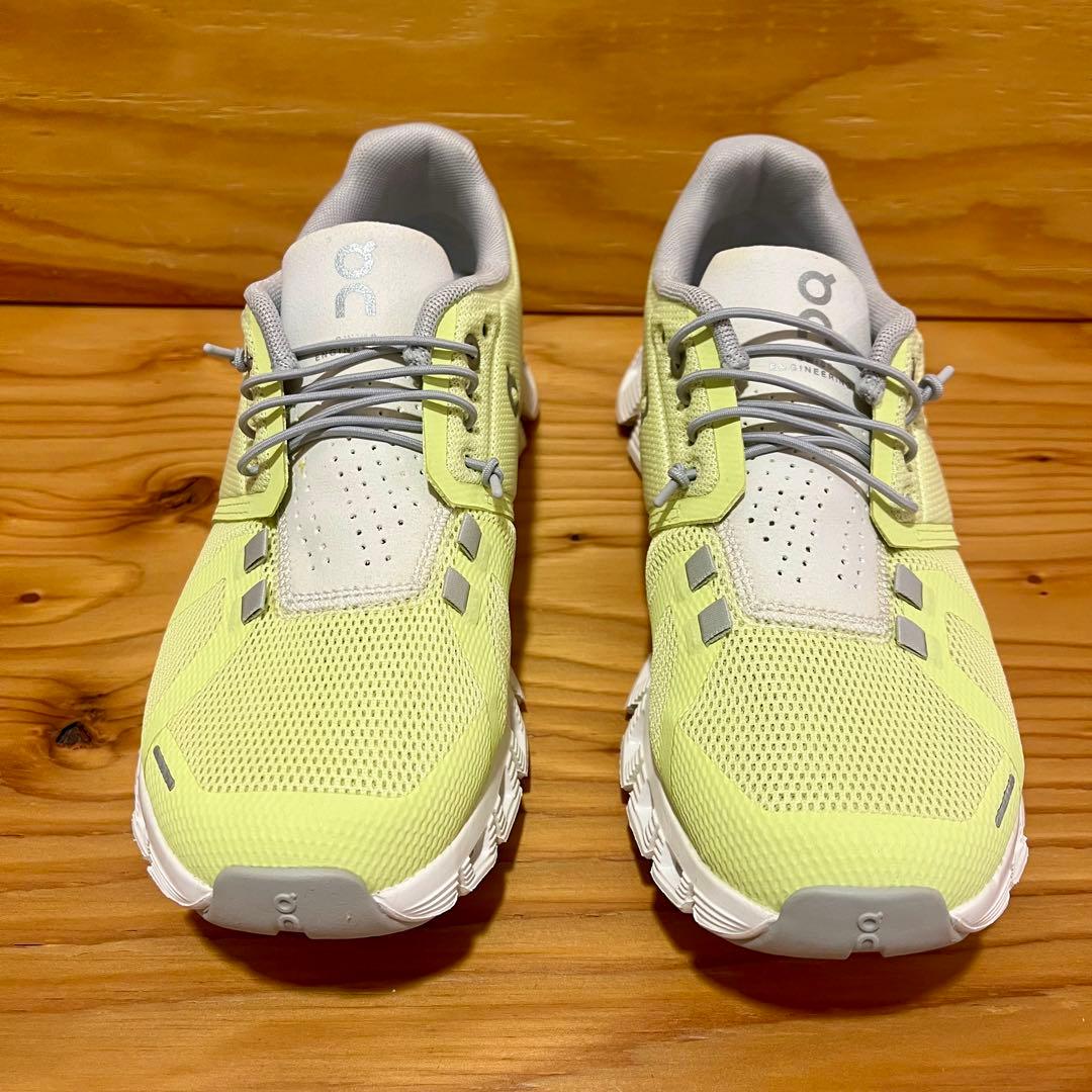 On クラウド5 23.5cm