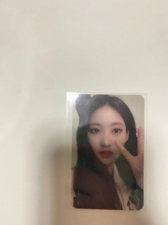 EVERGLOW トレカ 即購入禁止