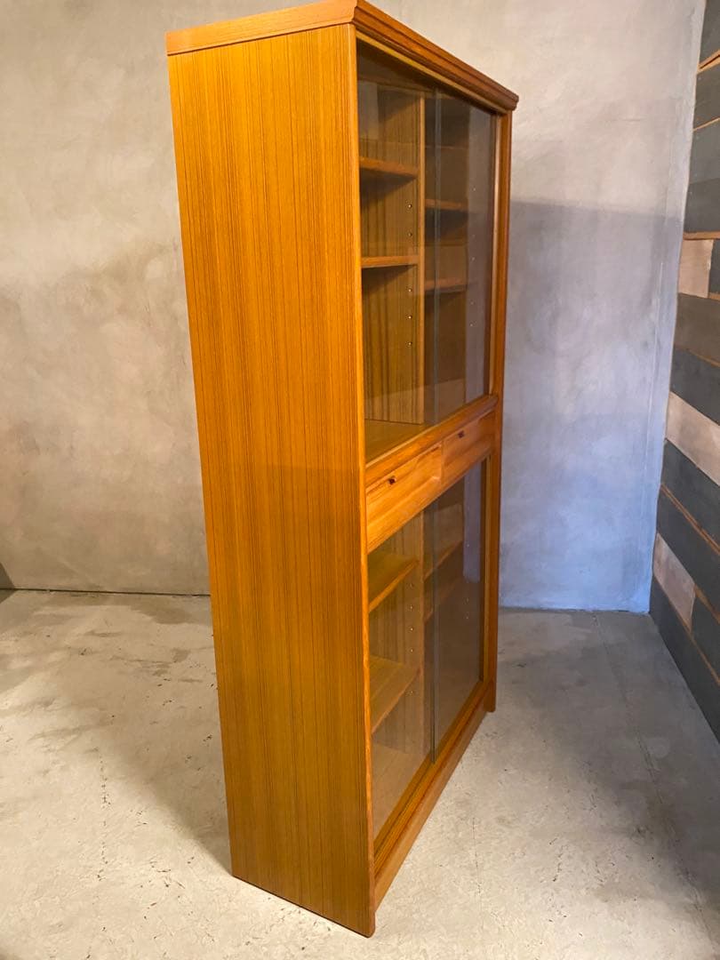 【東京都内23区配送無料】　食器棚　キャビネット　キッチン　ショーケース　本棚