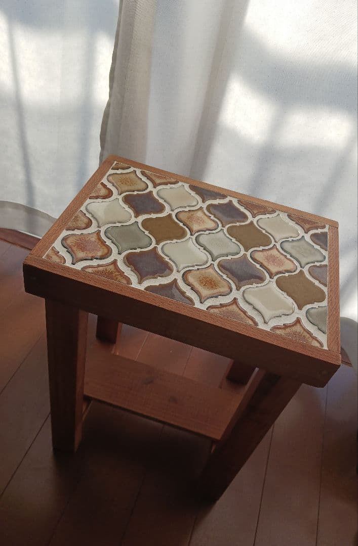 ランタンタイル　サイドテーブル