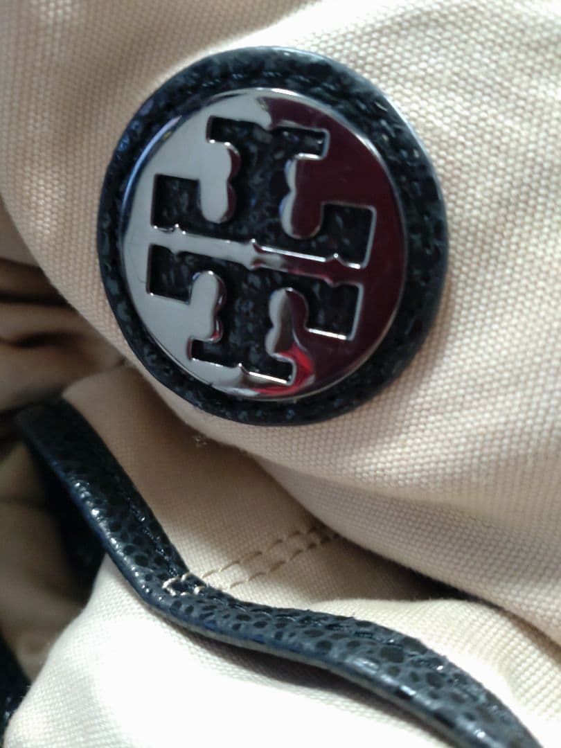 USED★トリーバーチ★肩掛けバック★黒ラメ