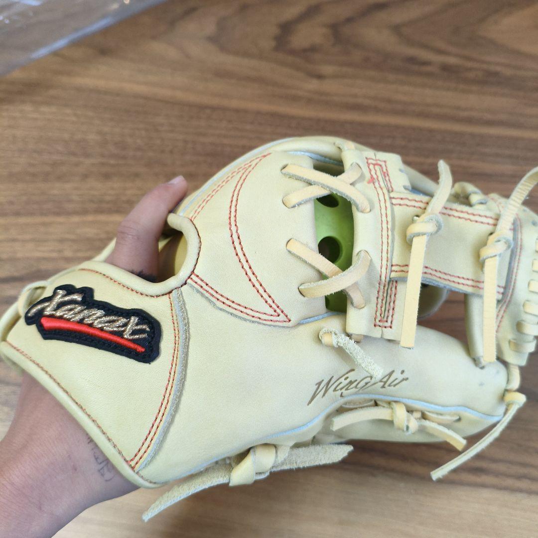 軟式野球用グローブ ベージュ片付け済み即戦力（2年〜6年生用)定価15000円