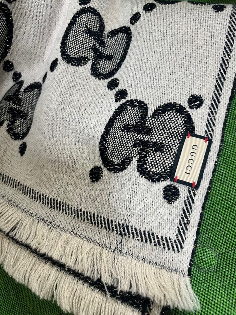 GUCCI ラメジャガード　ストール
