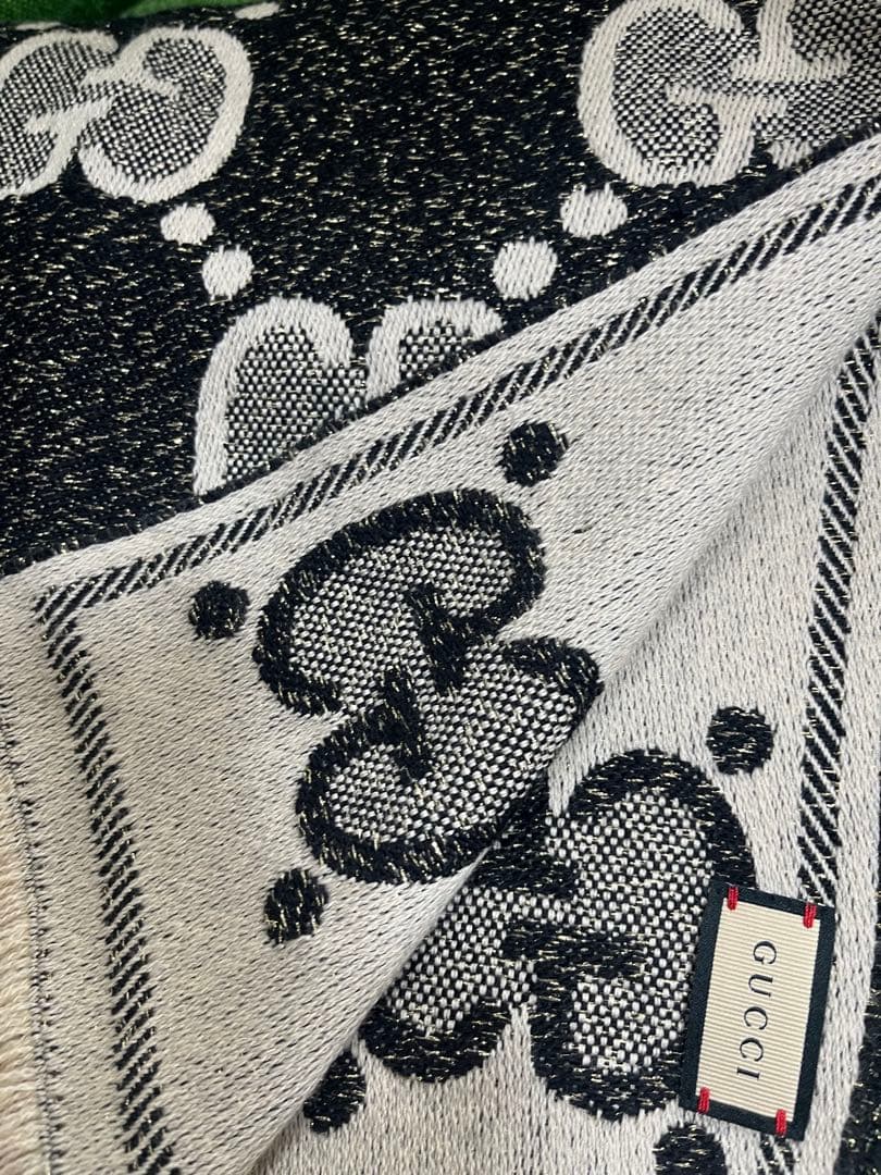 GUCCI ラメジャガード　ストール