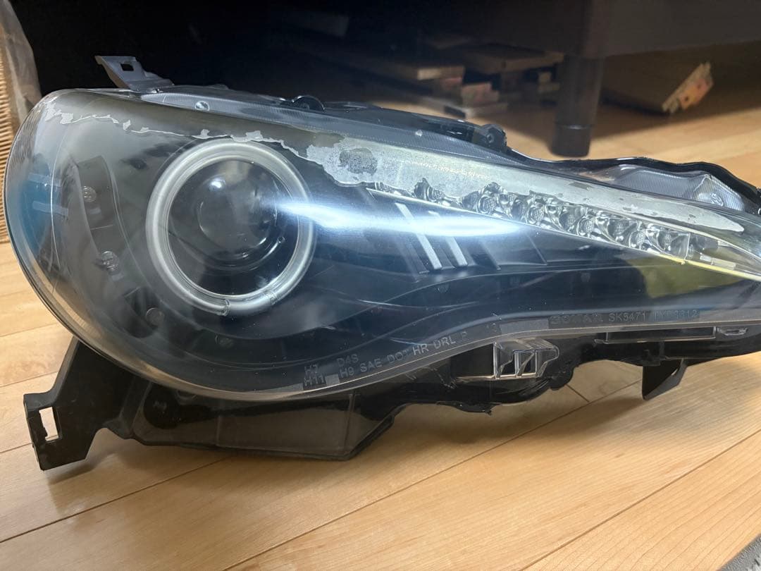 86 ZN6 社外ヘッドライト イカリング