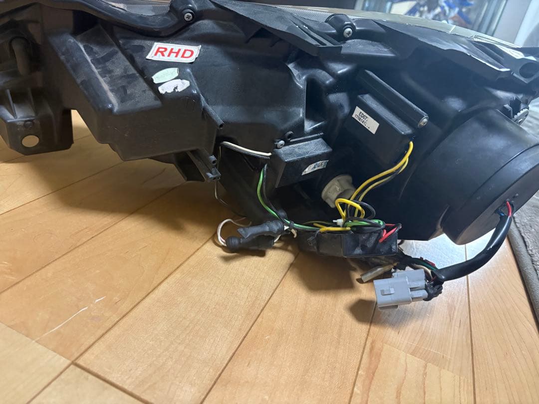 86 ZN6 社外ヘッドライト イカリング