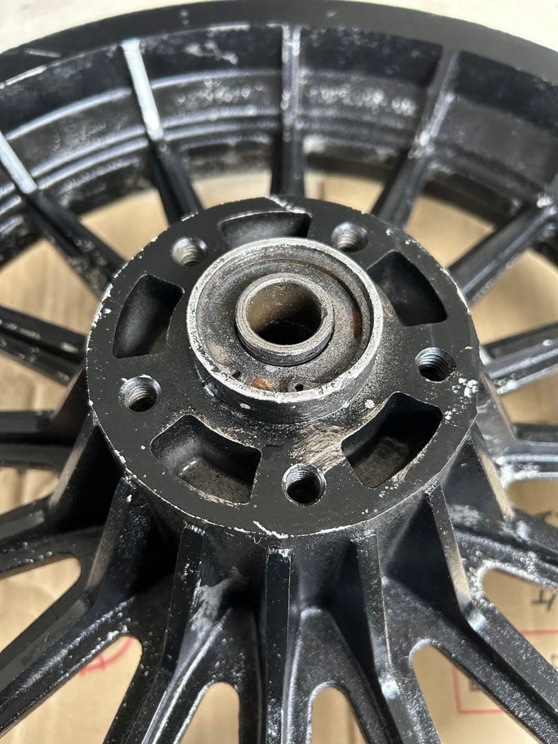 ☆ショベル　リアキャストホイール　16インチ　3.00☆