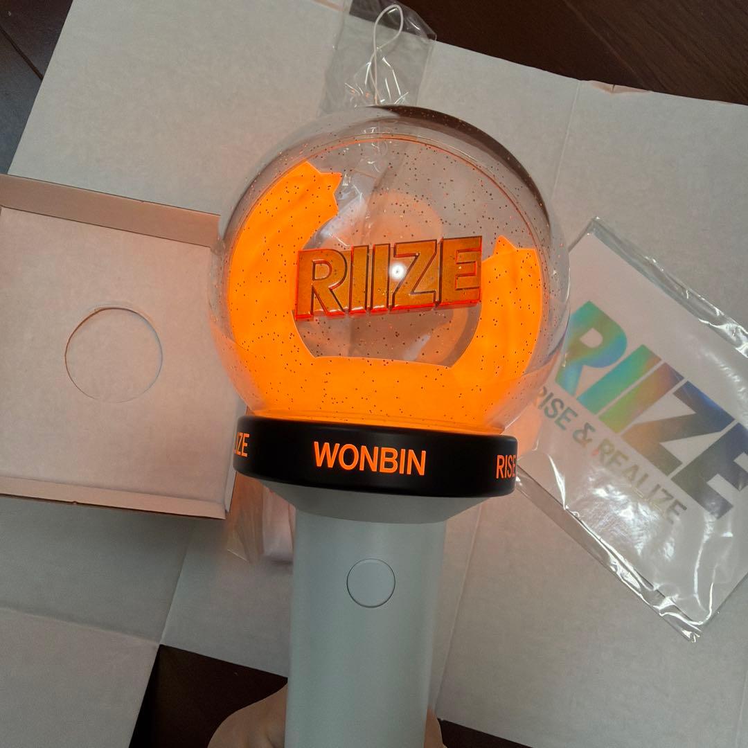 RIIZE ペンライト＋WONBINファンライトリングBLACK ver