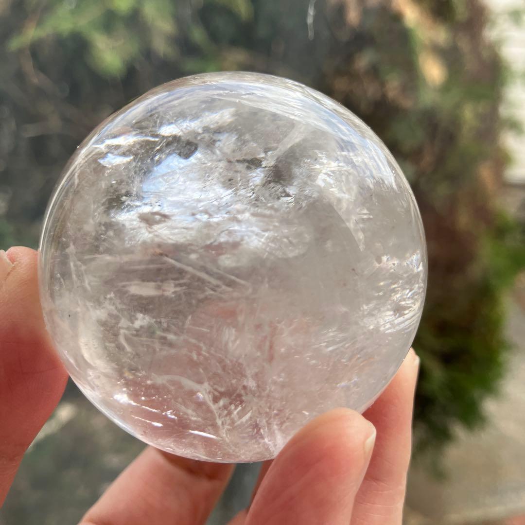 珍！レインボー入り！トルマリンインクォーツ　スフィア　天然石置物　D99