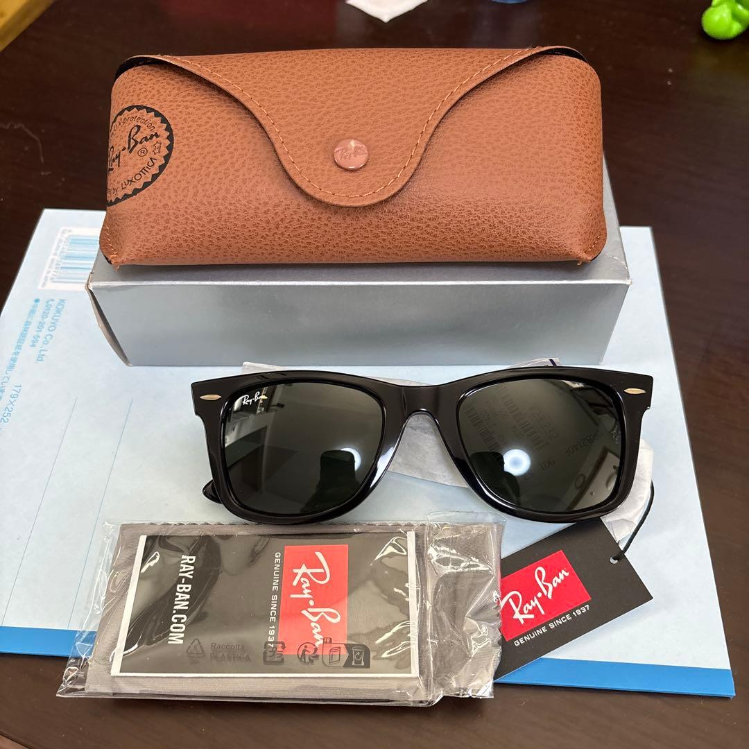 Ray-Ban Wayfarer サングラス ブラック　最終値下げ
