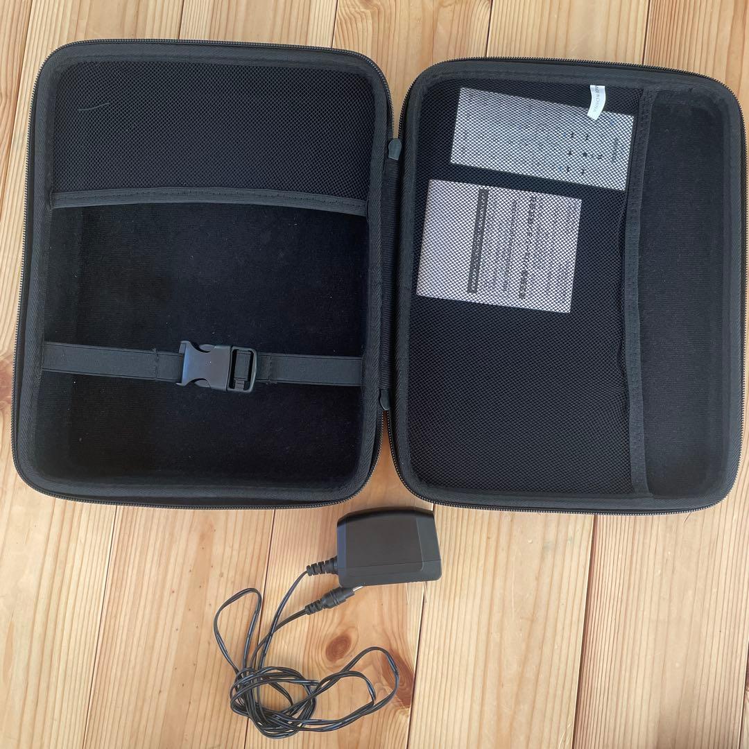 新品同様TOSHIBA REGZA ポータブルDVDプレーヤー SD-P170S