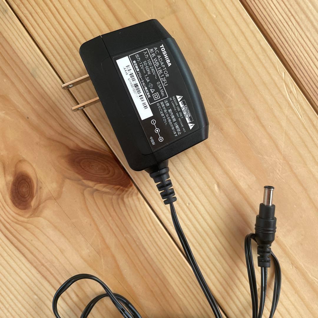 新品同様TOSHIBA REGZA ポータブルDVDプレーヤー SD-P170S