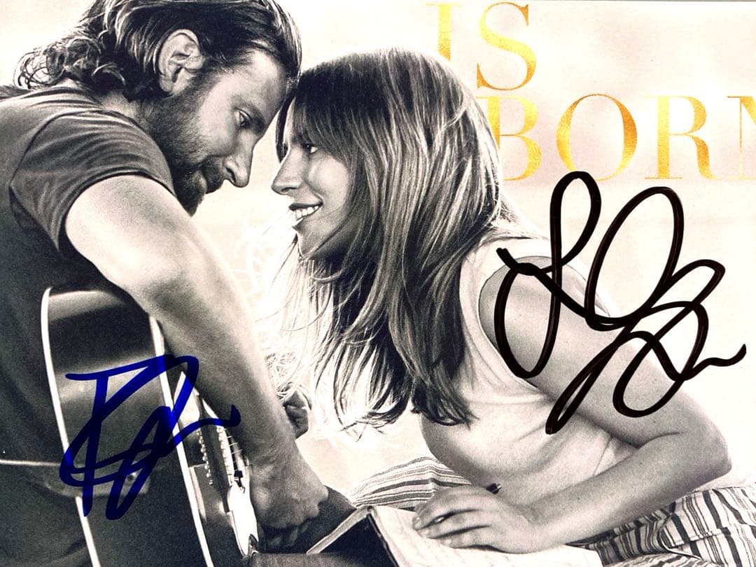 レディー・ガガとブラッドリー・クーパー直筆サイン入り2Lサイズ写真…