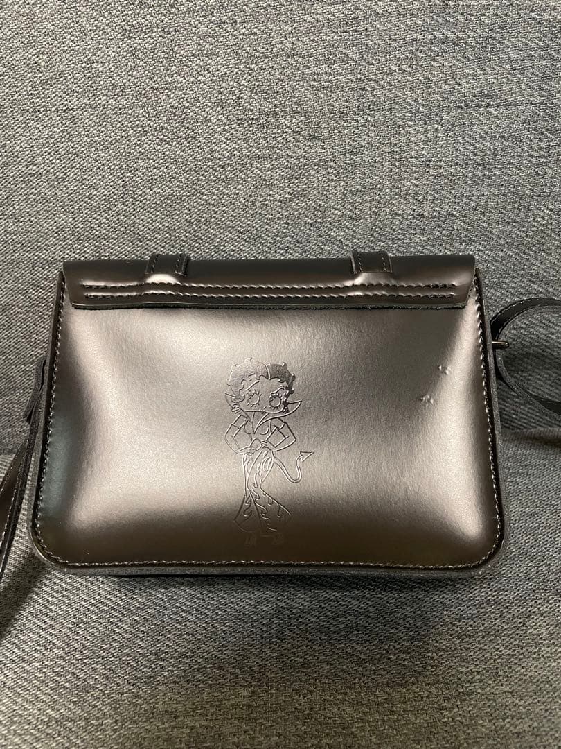 ドクターマーチンベティ ブープ レザー バッグ BETTY BOOP