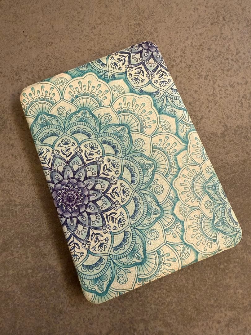 Kindle Paperwhite 防水機能搭載 32GB 広告つき　10世代