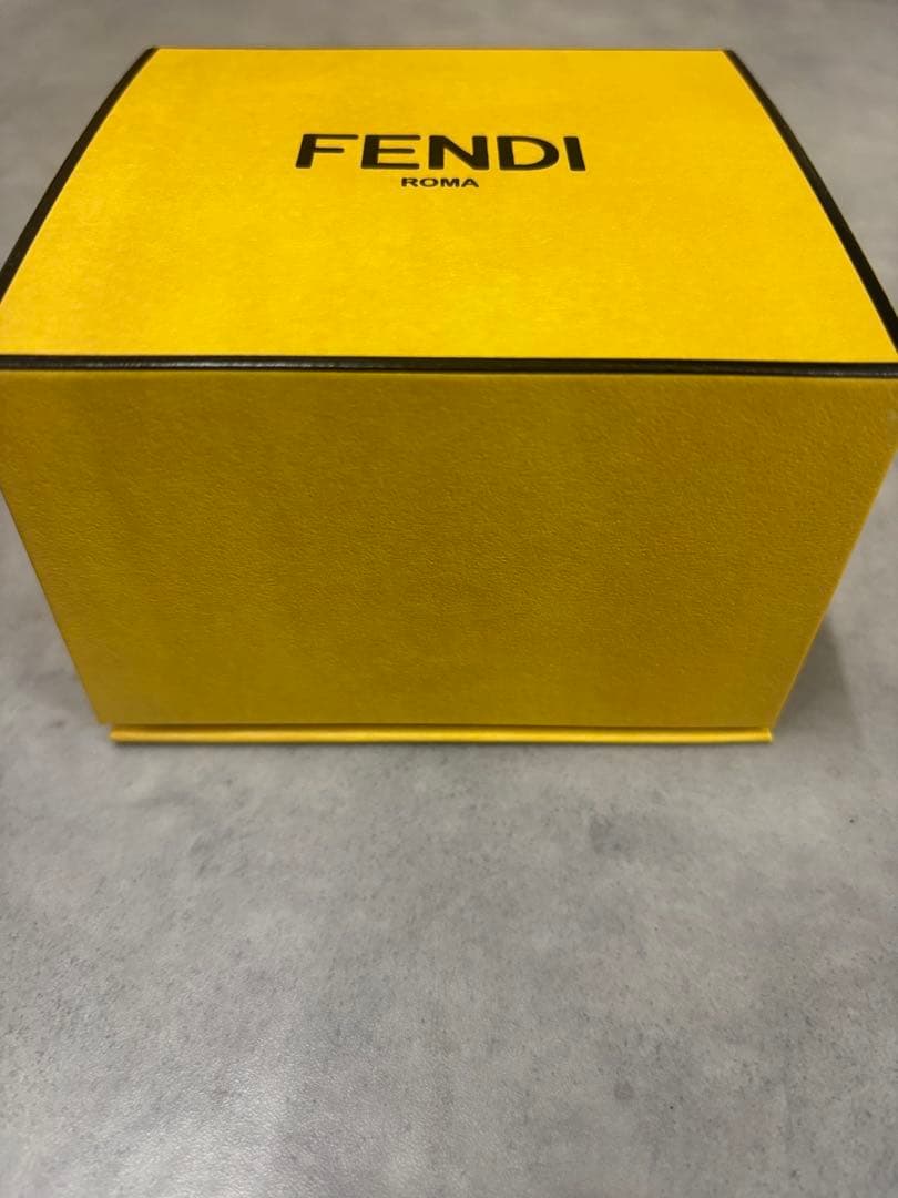 FENDI フェンディ ネックレス ゴールドクリスタル FFロゴ 箱付き